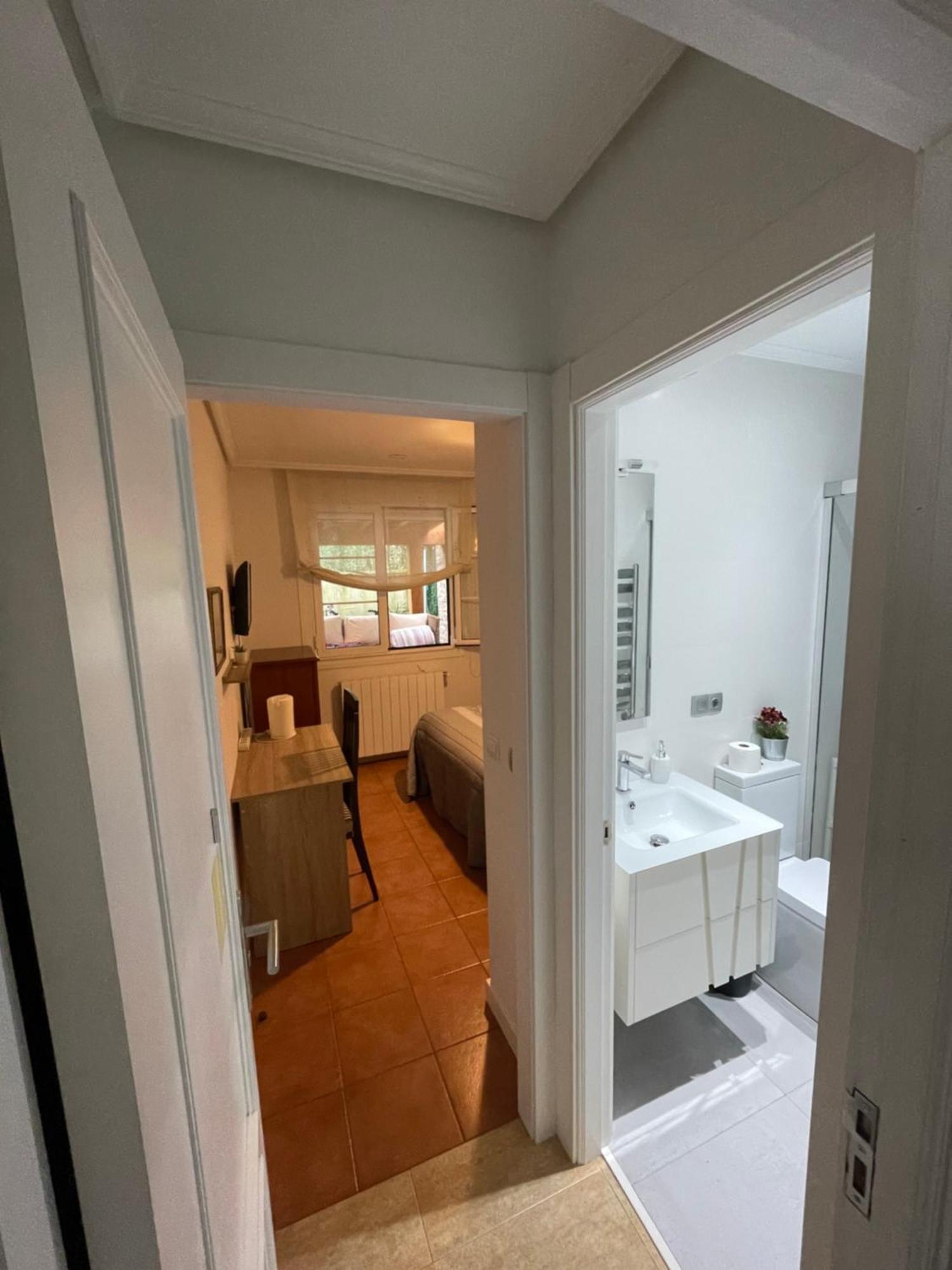 Habitacion Con Bano Privado Boo De Pielagos Bagian luar foto