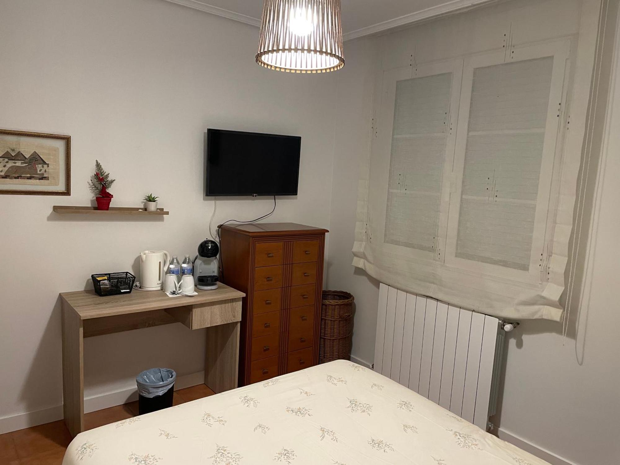 Habitacion Con Bano Privado Boo De Pielagos Bagian luar foto